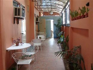 Coastal Inn Dumaguete City Экстерьер фото